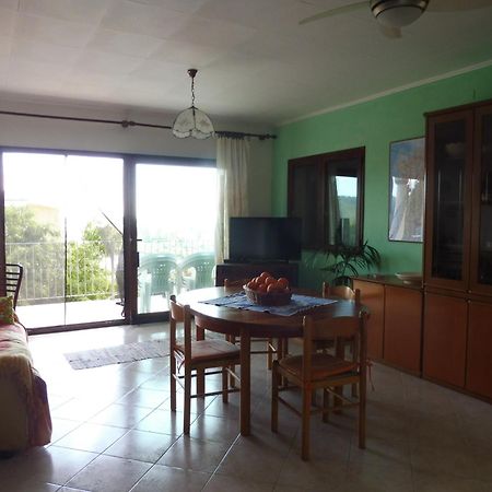 Casa Miriam - Appartamenti Vacanze Виллапутцу Экстерьер фото