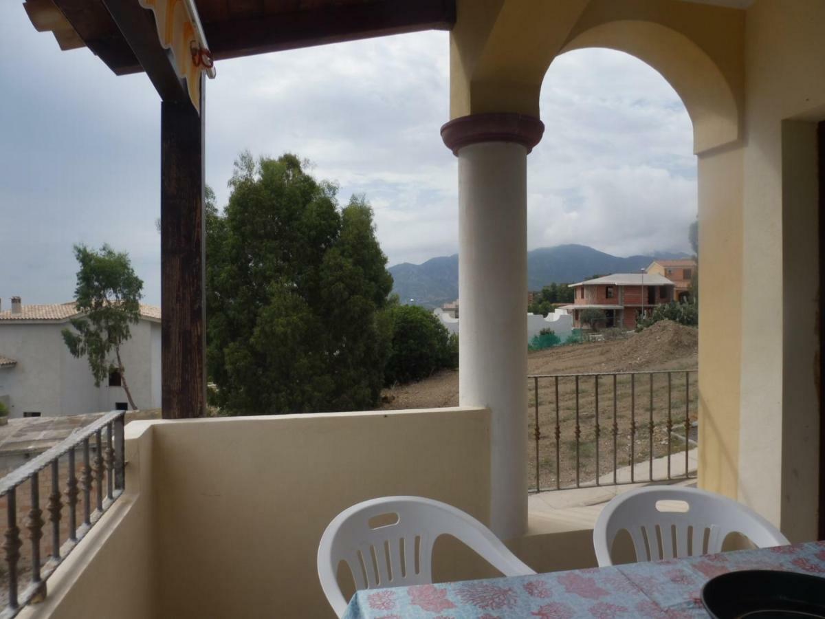 Casa Miriam - Appartamenti Vacanze Виллапутцу Экстерьер фото