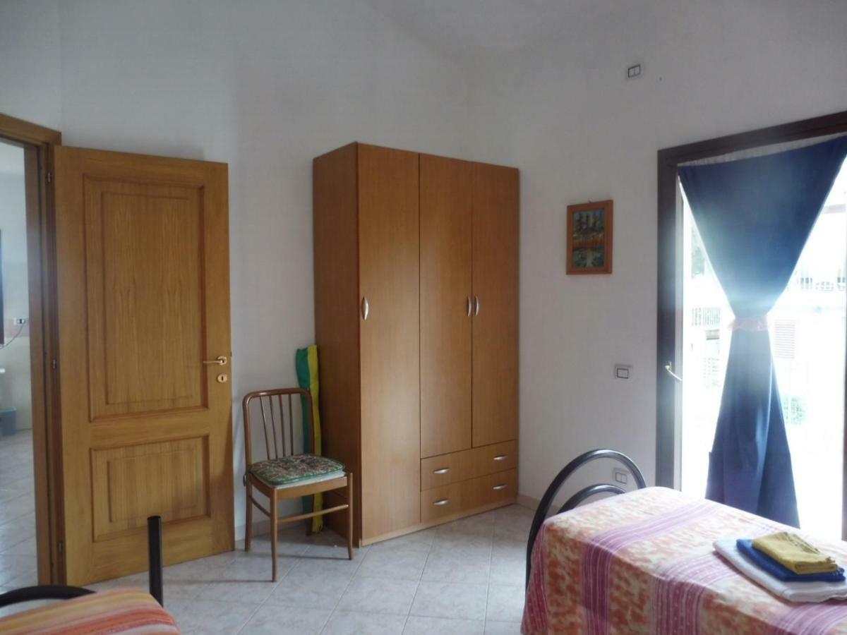 Casa Miriam - Appartamenti Vacanze Виллапутцу Экстерьер фото