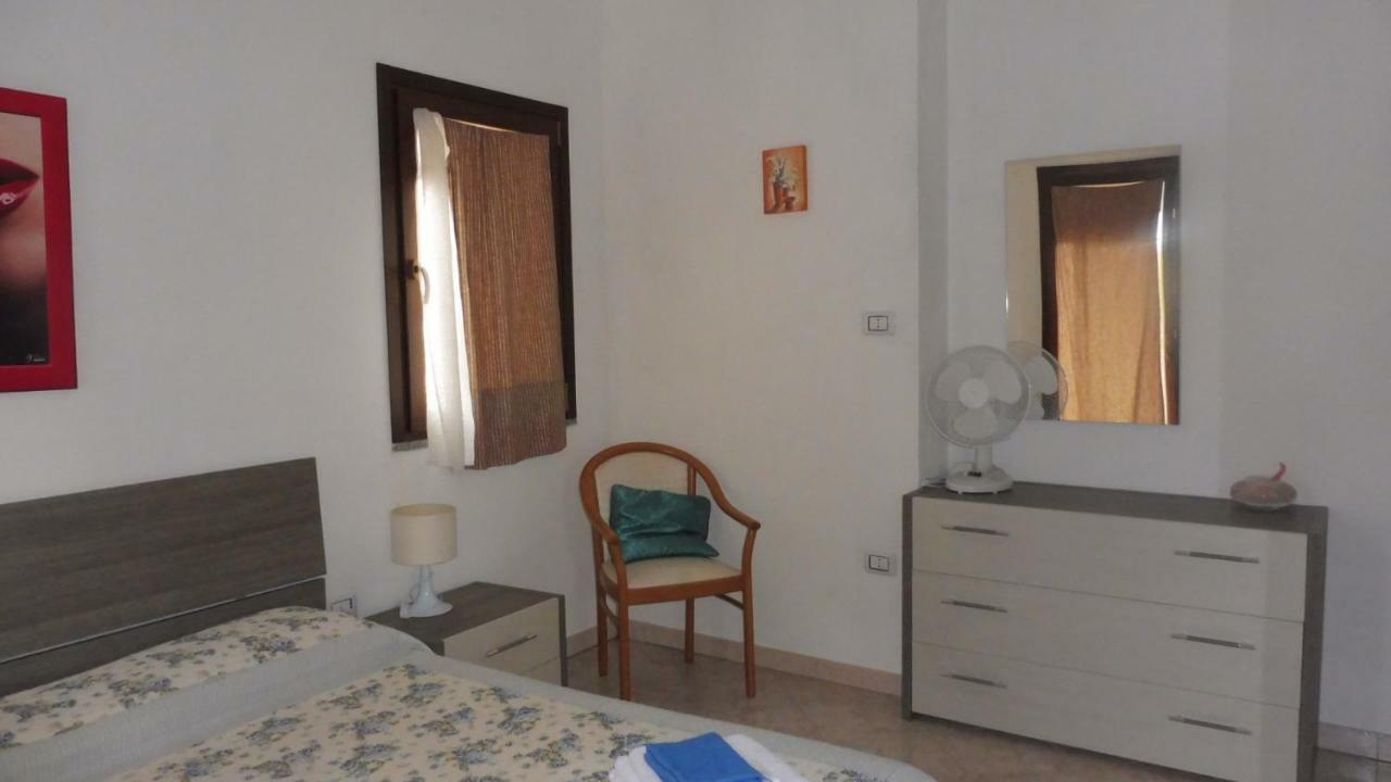 Casa Miriam - Appartamenti Vacanze Виллапутцу Экстерьер фото